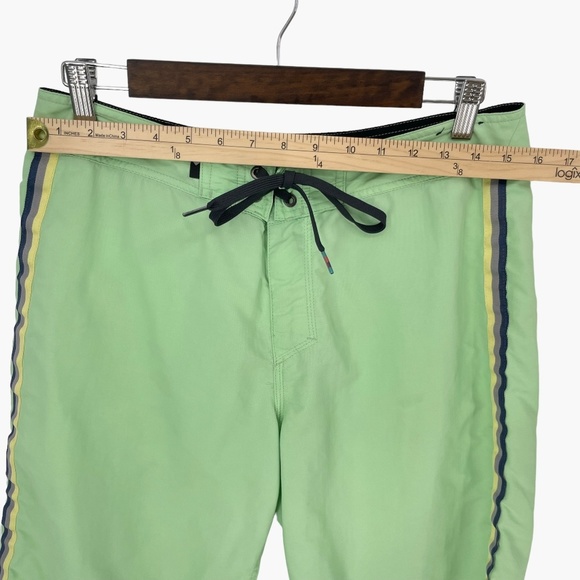 Quiksilver Seafoam Green Boardshorts - Picture 7 of 8